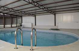 Casa amenajata impecabil! 240 mp utili, teren 482 mp, piscina acoperita, zona de case!