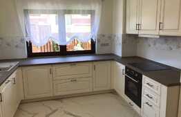 Casa amenajata impecabil! 240 mp utili, teren 482 mp, piscina acoperita, zona de case!