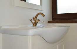 Casa amenajata impecabil! 240 mp utili, teren 482 mp, piscina acoperita, zona de case!