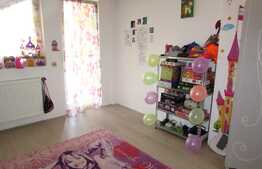 Apartament pe doua niveluri, 3 camere, 90 mp! Zona strazii Teilor! Parcare!