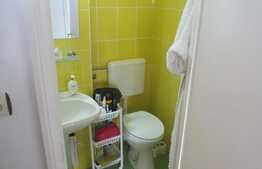 Apartament 2 camere, 60 mp, decomandat, zona Colina