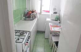 Apartament 2 camere, 60 mp, decomandat, zona Colina