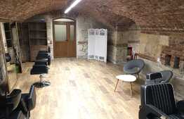 Spatiu central, 75 mp, demisol, zona Tribunalului!