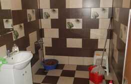 Vanzare apartament 2 camere, 48 mp, balcon, zona strazii Porii! Cu parcare!