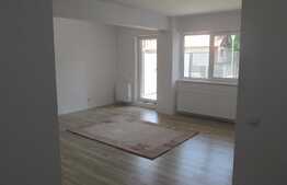 2 camere, 67 mp, prima inchiriere, terasa 50 mp, garaj,  zona strazii Maramuresului