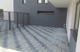 2 camere, 67 mp, prima inchiriere, terasa 50 mp, garaj,  zona strazii Maramuresului