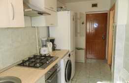 Apartament 2 camere, 42 mp, A.C., boxa, garaj, zona strazii Bucium