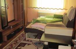 De vanzare apartament 3 camere, 60 mp, decomandat, zona Iulius Mall