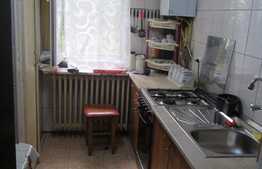 De vanzare apartament 3 camere, 60 mp, decomandat, zona Iulius Mall