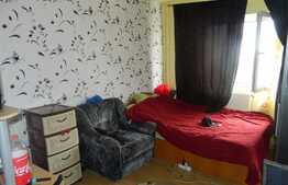 Apartament 3 camere, 57 mp, decomandat, parcare, etaj intermediar, zona Big