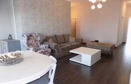 Apartament de top. Mobilier si finisaje de lux, 4 camere, 105 mp 