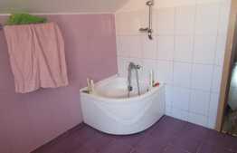 Apartament la mansarda cu 4 camere, 128 mp! Zona strazii Eroilor!