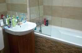 De vanzare apartament 2 camere, 46 mp, parcare, zona Coloane