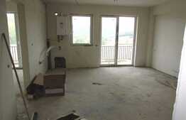 Apartament 3 camere, 60 mp, TERASA de 14 mp! Semifinisat! Zona VIVO!