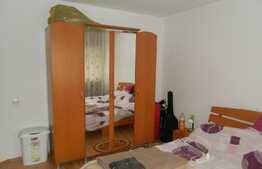 Vanzare 2 camere, 52 mp, etaj intermediar! Zona strazii Plopilor! Parcare!