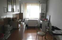 Vanzare 2 camere, 52 mp, etaj intermediar! Zona strazii Plopilor! Parcare!