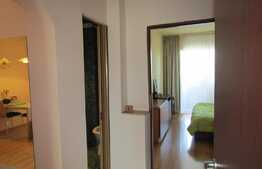 Apartament 3 camere, 65 mp, decomandat, boxa, zona Cinema Marasti