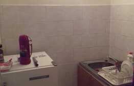 3 camere, 65 mp, decomandat, garaj, boxa, zona strazii Nicolae Titulescu