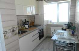 De vanzare 2 camere, 50 mp utili, zona Piata Flora, cu boxa la subsol