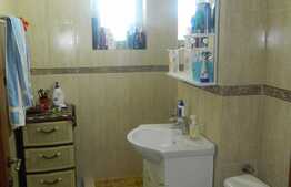 De vanzare 2 camere, 50 mp utili, zona Piata Flora, cu boxa la subsol