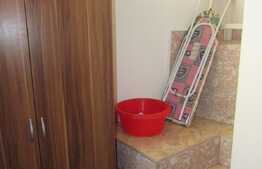 Apartament cu 3 camere pe 2 niveluri, ULTRACENTRAL, 60 mp, zona Piata Unirii