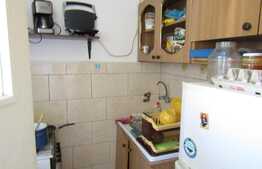 De vanzare garsoniera, 22 mp, etaj intermediar, zona Expo Trasilvania