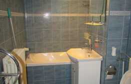 Apartament cu 2 camere, 49 mp, decomandat, zona Mercur