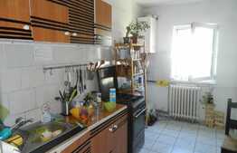 Apartament 3 camere, 75 mp, decomandat, parcare, zona strazii Ion Mester