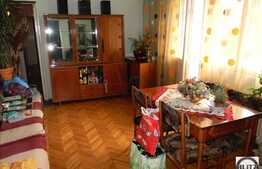 De vanzare apartament cu 3 camere, 65 mp utili, zona strazii Primaverii