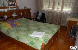 De vanzare apartament cu 3 camere, 65 mp utili, zona strazii Primaverii