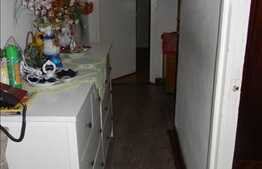 De vanzare apartament cu 3 camere, 65 mp utili, zona strazii Primaverii