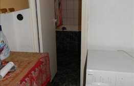 De vanzare apartament cu 3 camere, 65 mp utili, zona strazii Primaverii