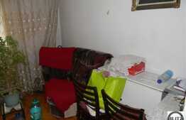 De vanzare apartament cu 3 camere, 65 mp utili, zona strazii Primaverii