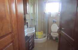 Casa individuala cu 4 camere, 226 mp, teren 450 mp, zona linistita!