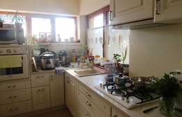 Casa individuala cu 4 camere, 226 mp, teren 450 mp, zona linistita!