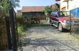 Casa individuala cu 4 camere, 226 mp, teren 450 mp, zona linistita!