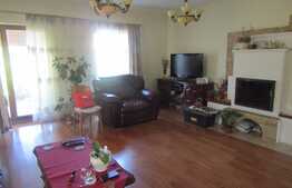 Casa individuala cu 4 camere, 226 mp, teren 450 mp, zona linistita!