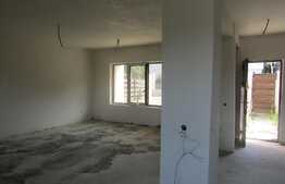 Vanzare triplex, 147 mp utili, 200 mp teren, zona linistita!