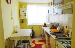 Apartament 3 camere, 56 mp, zona strazii Oasului