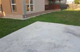 Casa individuala de 134 mp utili, teren de 300 mp! Zona de case! 