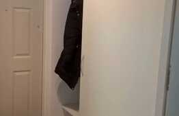 De vanzare garsoniera 28 mp, etaj intermediar, zona Mercur