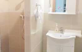 Apartament 1 camera, 45 mp, mobilat modern, terasa, parcare, zona strazii Donath