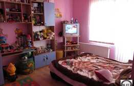 De vanzare 2 camere, 43,5 mp utili, zona strazii Eroilor