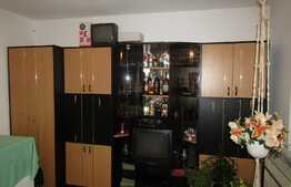 3 camere, 70 mp, decomandat, AC, boxa, 2 garaje, zona strazii Louis Pasteur