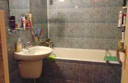 Apartament 3 camere, decomandat, 64 mp, garaj, boxa la subsol, zona Kaufland