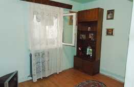 Apartament 4 camere, 77 mp, decomandat, boxa, zona strazii Teleorman