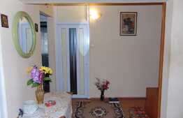 Apartament 4 camere, 77 mp, decomandat, boxa, zona strazii Teleorman