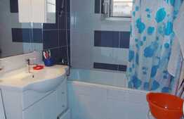 Apartament 4 camere, 77 mp, decomandat, boxa, zona strazii Teleorman