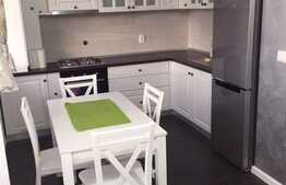 Apartament cu 2 camere, 40 mp, garaj, zona Iulius Mall