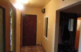 Apartament 3 camere, 72 mp, decomandat, boxa, garaj, zona strazii Jupiter